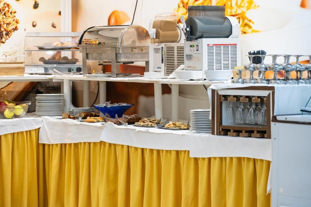 Byron 3* Milano Marittima